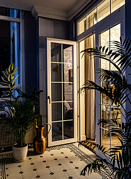 Intérieur éclectique : vintage et antiquités
